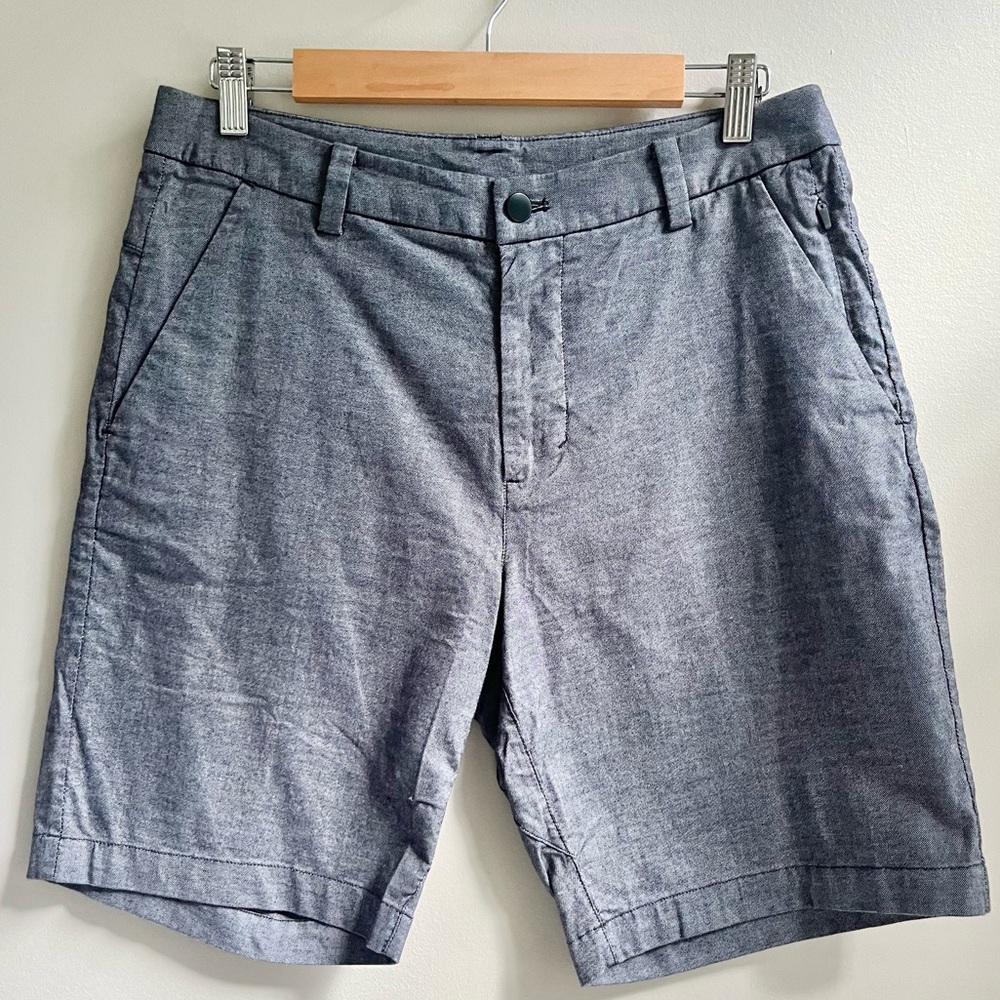 Lululemon | Gray Commission Flat Front Shorts